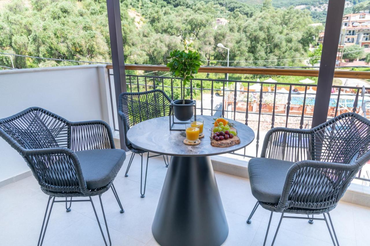 Anesis Deluxe Apartments Parga Exterior foto